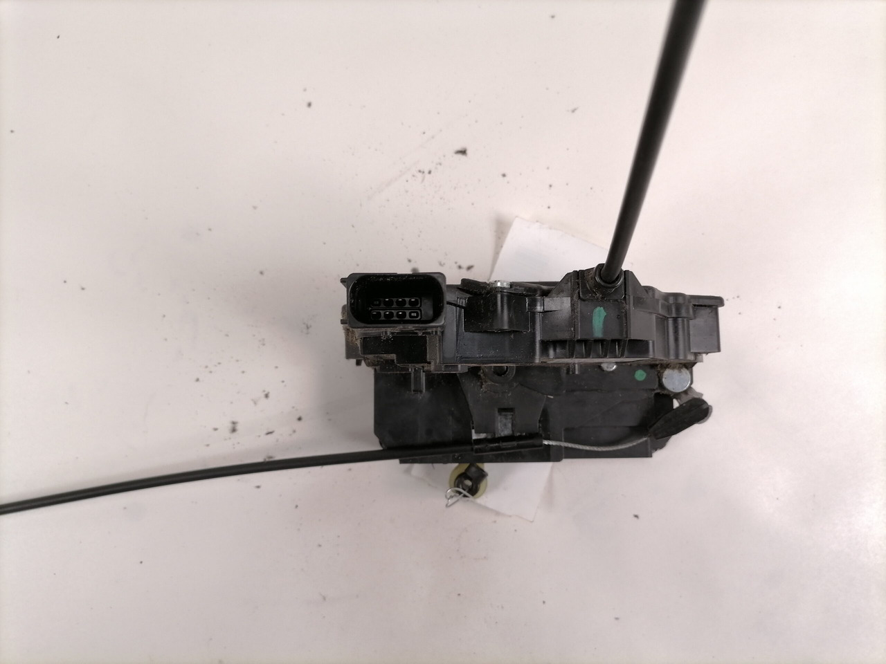 Mercedes-Benz Door lock A9607230101 - باب و قطع الغيار - شاحنة: صور 4 Mercedes-Benz Door lock A9607230101 - باب و قطع الغيار - شاحنة: صور 4