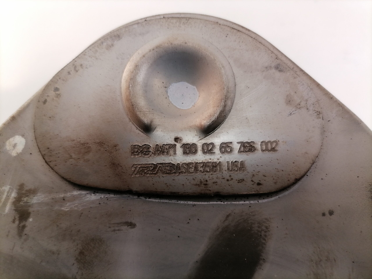 Mercedes-Benz Engine oil cooler A4711800265 - المحرك و قطع الغيار - شاحنة: صور 3 Mercedes-Benz Engine oil cooler A4711800265 - المحرك و قطع الغيار - شاحنة: صور 3