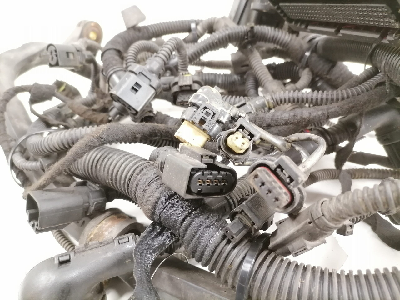 Mercedes-Benz Mootori juhtmestik A4711504320 - كتلة التحكم - شاحنة: صور 4 Mercedes-Benz Mootori juhtmestik A4711504320 - كتلة التحكم - شاحنة: صور 4