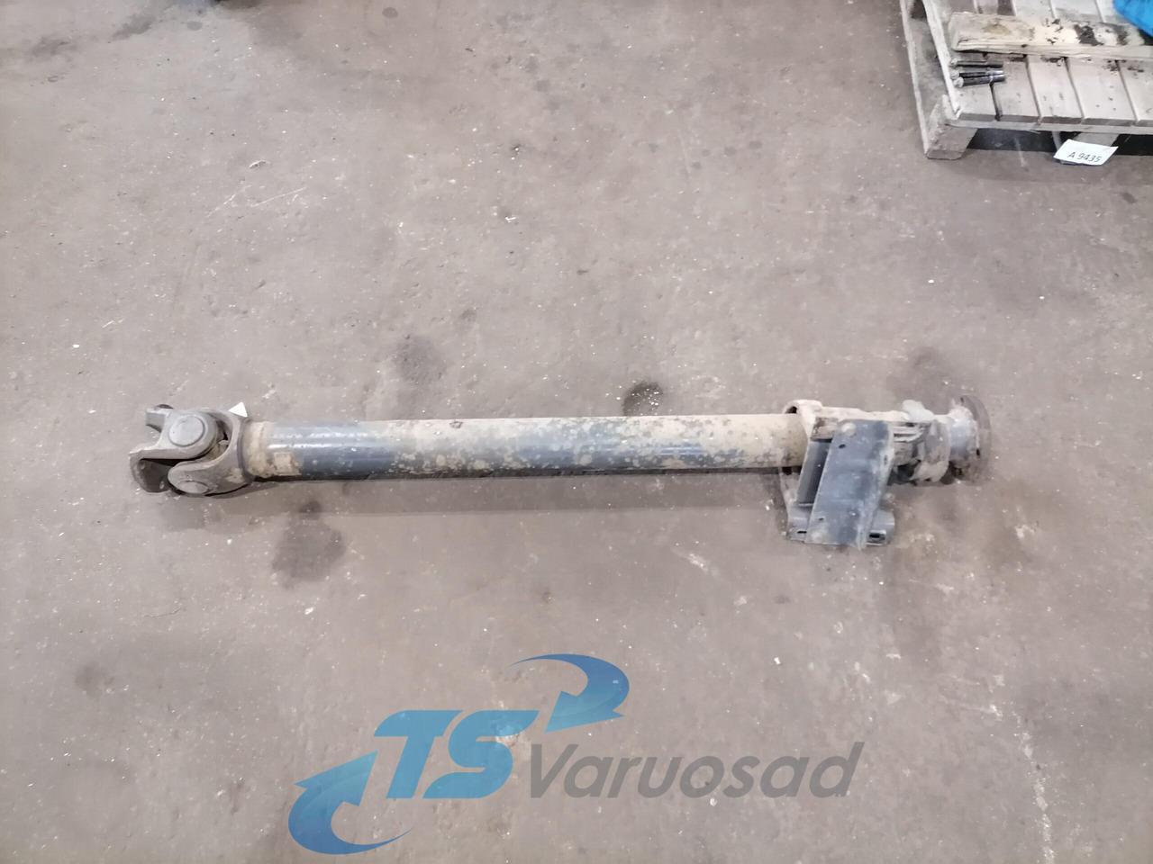 Mercedes-Benz Propeller shaft A6574101504 - عمود الكردان - شاحنة: صور 1 Mercedes-Benz Propeller shaft A6574101504 - عمود الكردان - شاحنة: صور 1