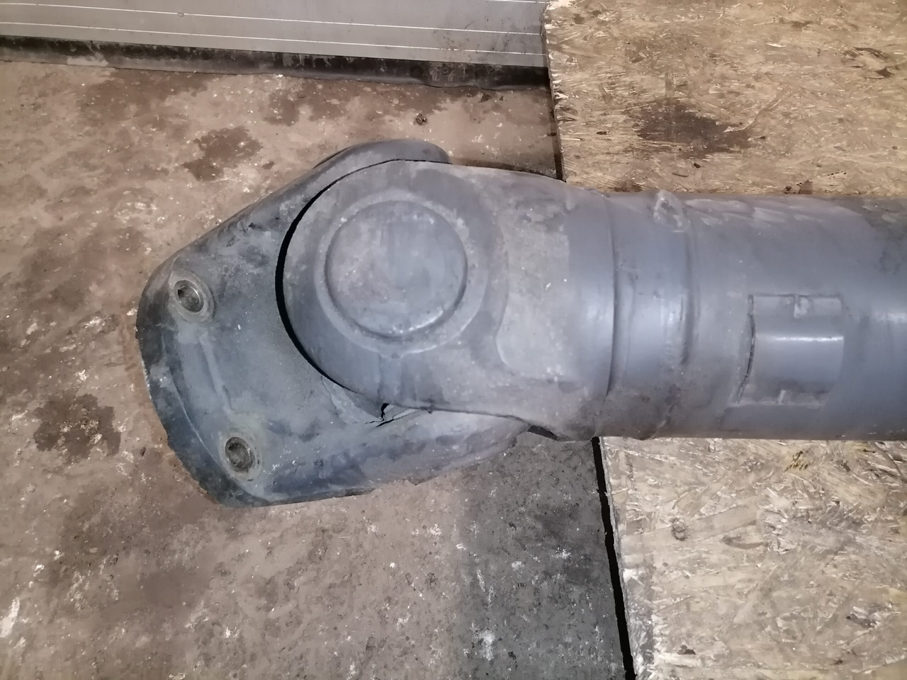 Mercedes-Benz Propeller shaft A6594100101 - عمود الكردان - شاحنة: صور 4 Mercedes-Benz Propeller shaft A6594100101 - عمود الكردان - شاحنة: صور 4