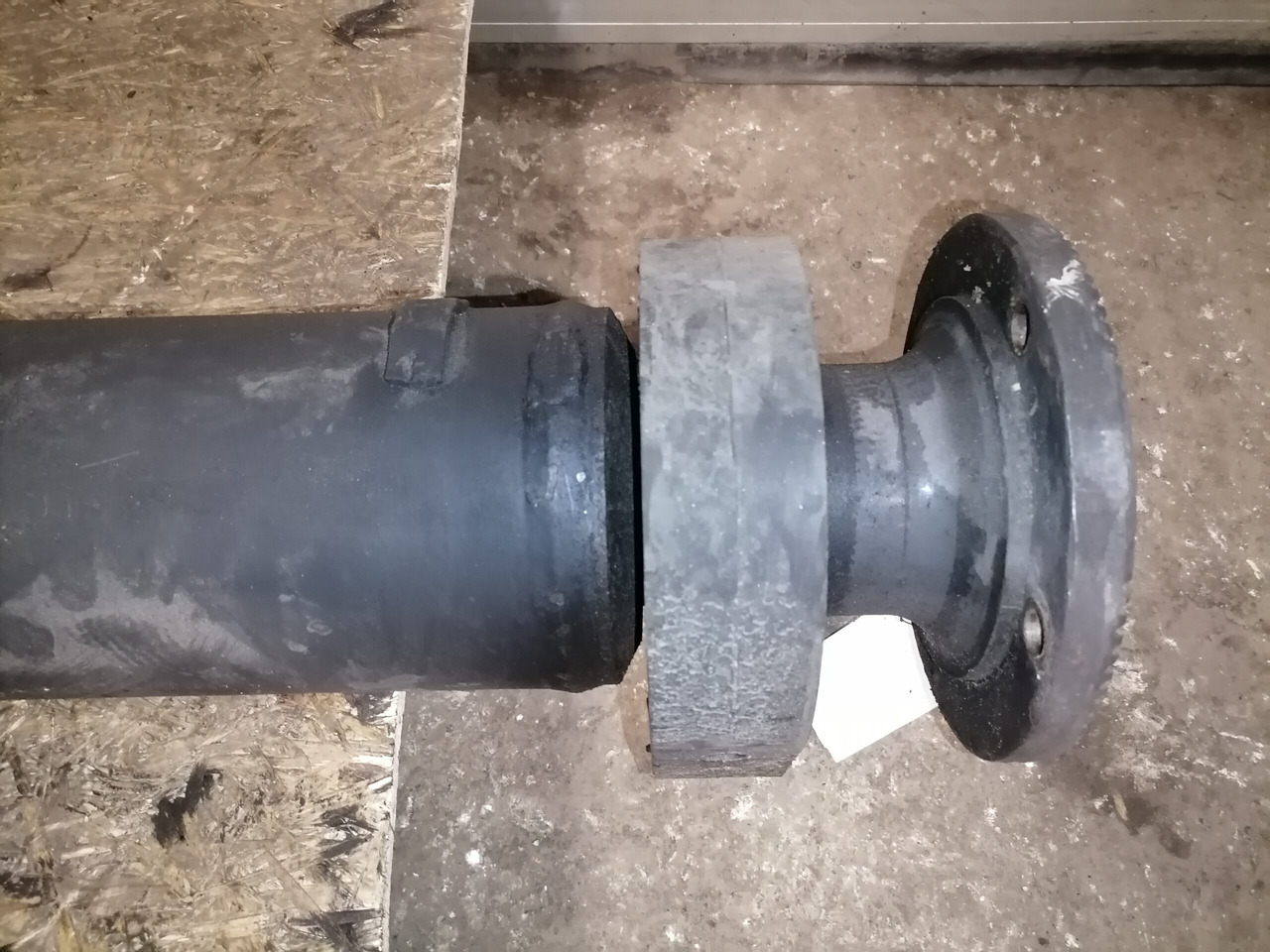 Mercedes-Benz Propeller shaft A6594100101 - عمود الكردان - شاحنة: صور 2 Mercedes-Benz Propeller shaft A6594100101 - عمود الكردان - شاحنة: صور 2