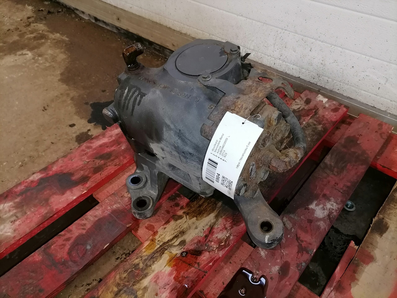 Mercedes-Benz Steering box A9604603500 - دودة دركسون - شاحنة: صور 1 Mercedes-Benz Steering box A9604603500 - دودة دركسون - شاحنة: صور 1