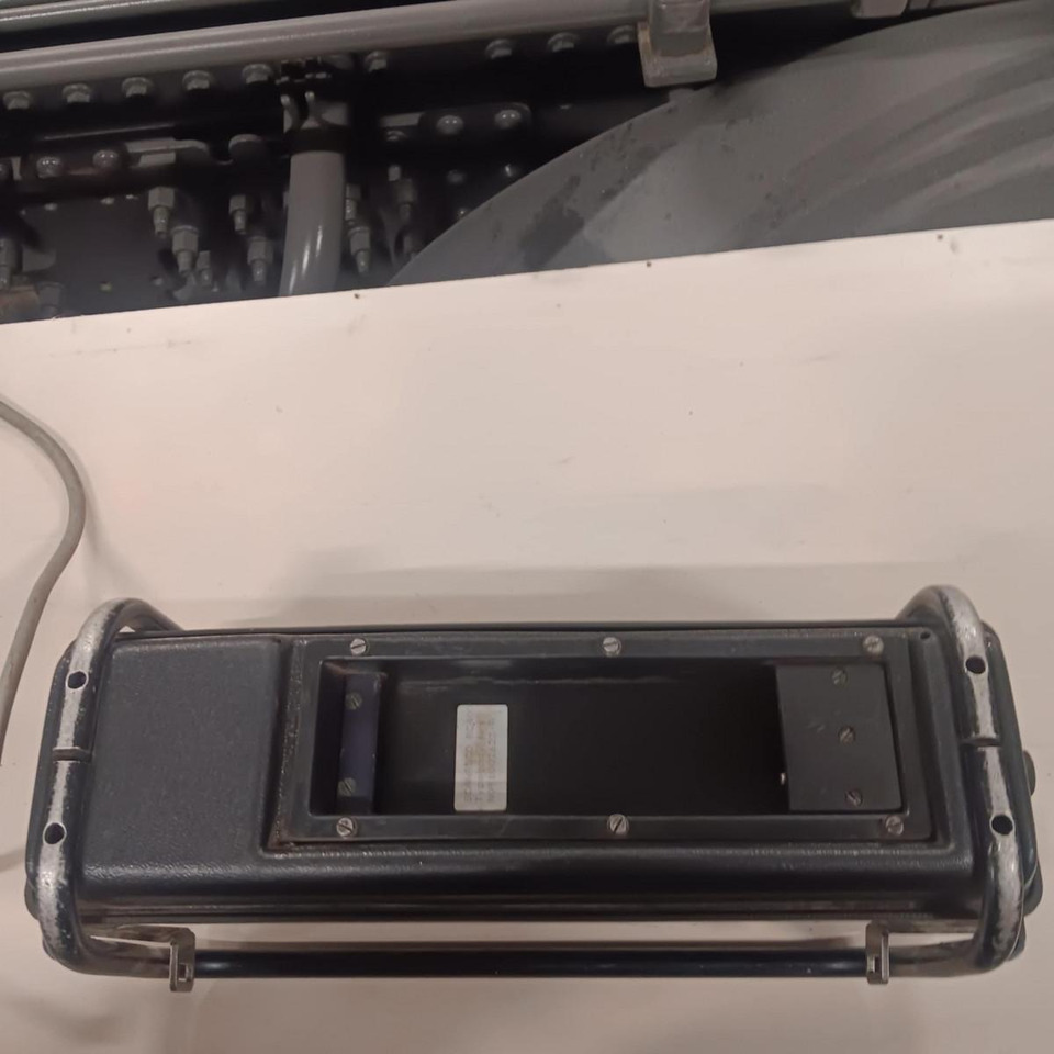 SCANRECO SCANRECO RC400 remote + receiver RC400 - علم السوائل المتحركة - شاحنة: صور 4 SCANRECO SCANRECO RC400 remote + receiver RC400 - علم السوائل المتحركة - شاحنة: صور 4