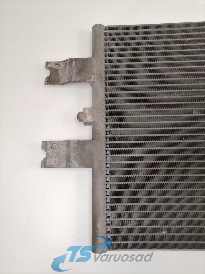 Scania A/C radiator 1921284 - التدفئة / التهوية - شاحنة: صور 4 Scania A/C radiator 1921284 - التدفئة / التهوية - شاحنة: صور 4