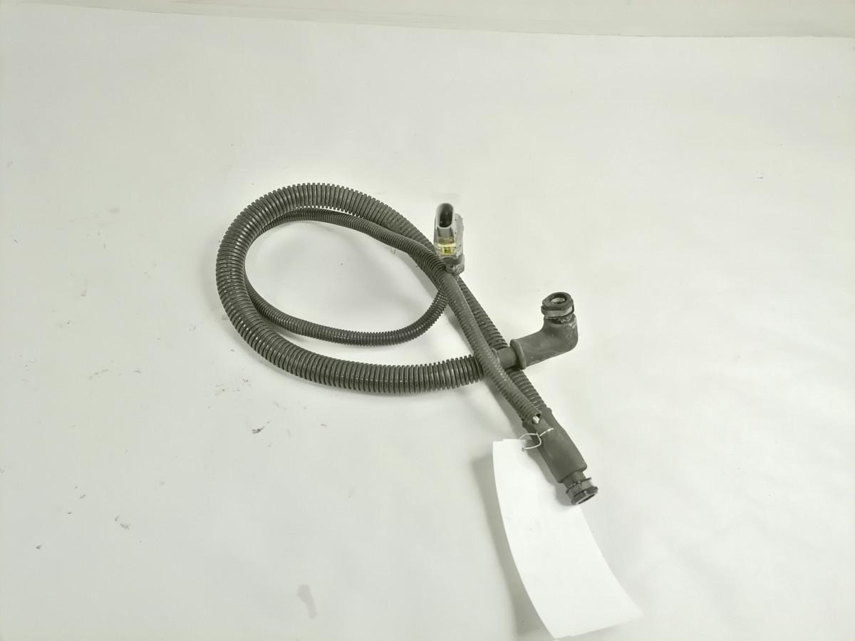 Scania ADBlue voolik 2432083 - نظام الوقود - شاحنة: صور 3 Scania ADBlue voolik 2432083 - نظام الوقود - شاحنة: صور 3