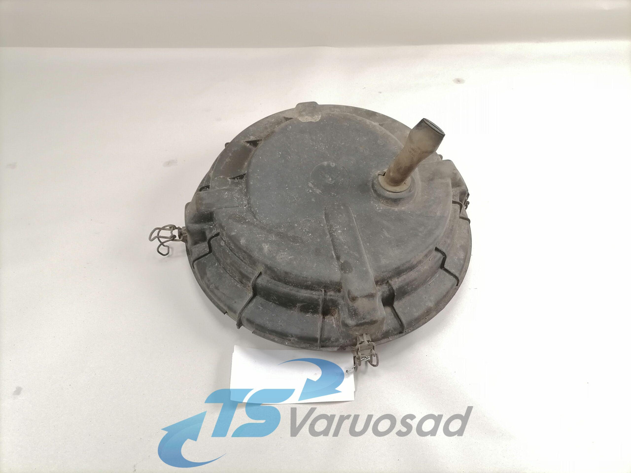 Scania Air filter housing cover 1387547 - نظام سحب الهواء - شاحنة: صور 1 Scania Air filter housing cover 1387547 - نظام سحب الهواء - شاحنة: صور 1