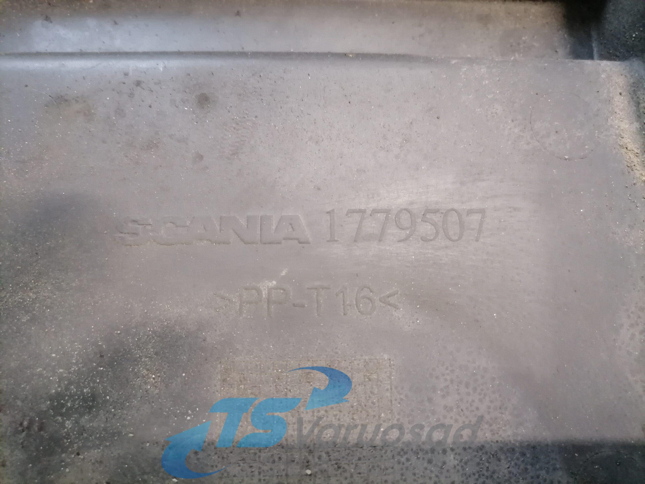Scania Battery cover 1779507 - البطارية - شاحنة: صور 4 Scania Battery cover 1779507 - البطارية - شاحنة: صور 4