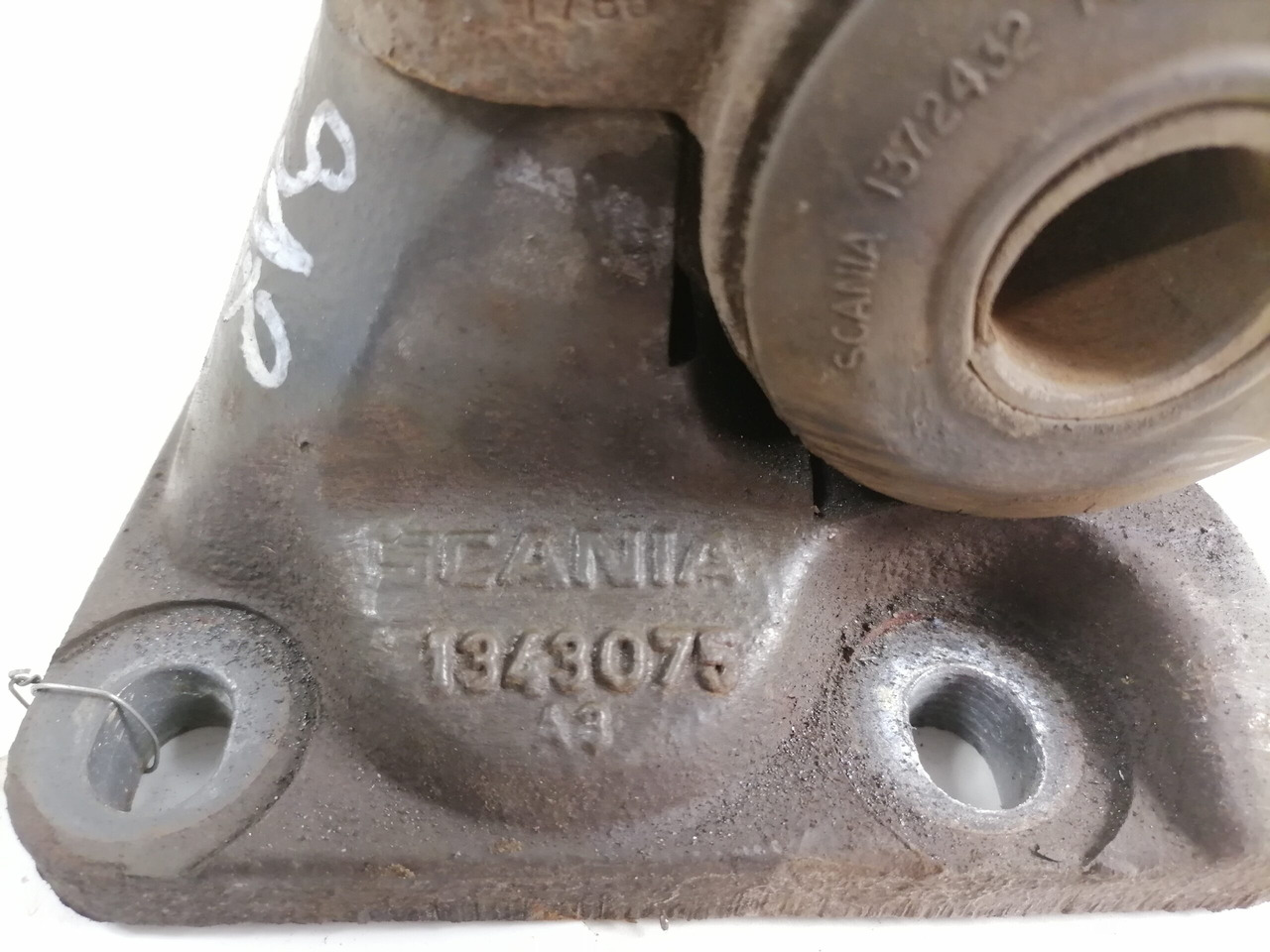 Scania Bracket 1343075 - الإطار / الشاسيه - شاحنة: صور 3 Scania Bracket 1343075 - الإطار / الشاسيه - شاحنة: صور 3