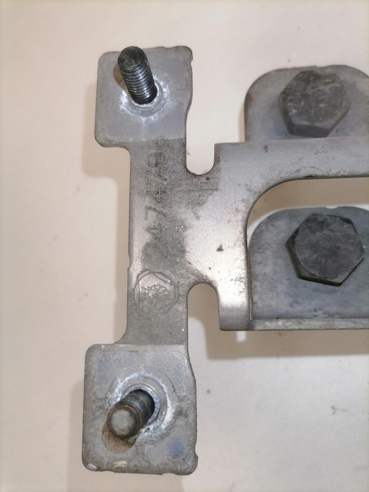Scania Bracket 2474796 - الإطار / الشاسيه - شاحنة: صور 4 Scania Bracket 2474796 - الإطار / الشاسيه - شاحنة: صور 4