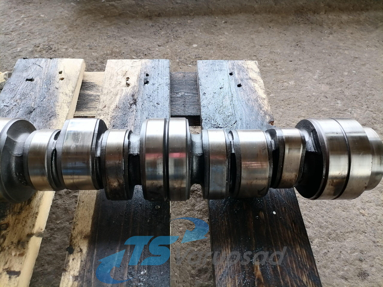 Scania Camshaft 1509917 - عمود الحدبات - شاحنة: صور 2 Scania Camshaft 1509917 - عمود الحدبات - شاحنة: صور 2