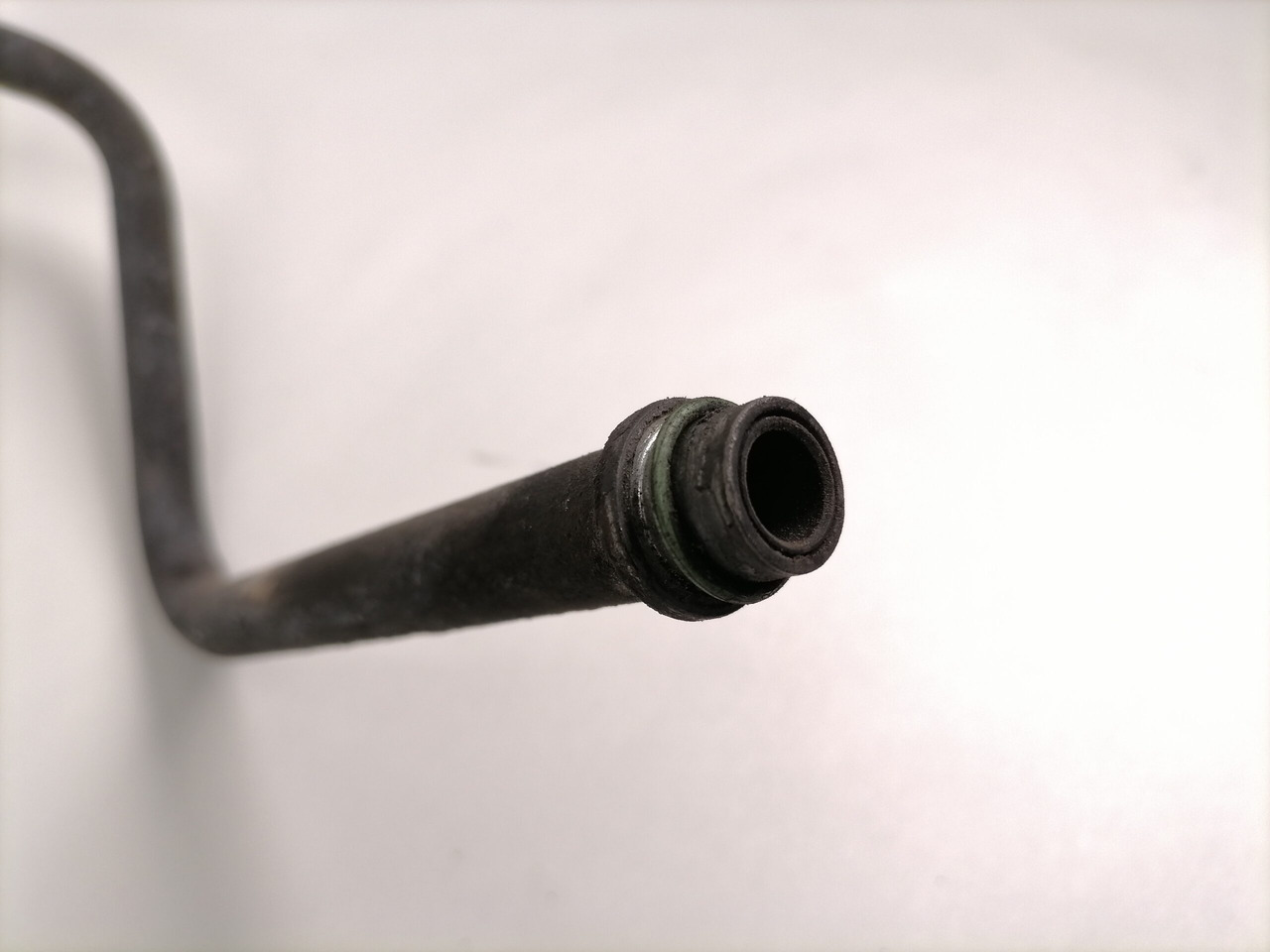 Scania Compressor air pipe 1863947 - ضاغط - شاحنة: صور 3 Scania Compressor air pipe 1863947 - ضاغط - شاحنة: صور 3