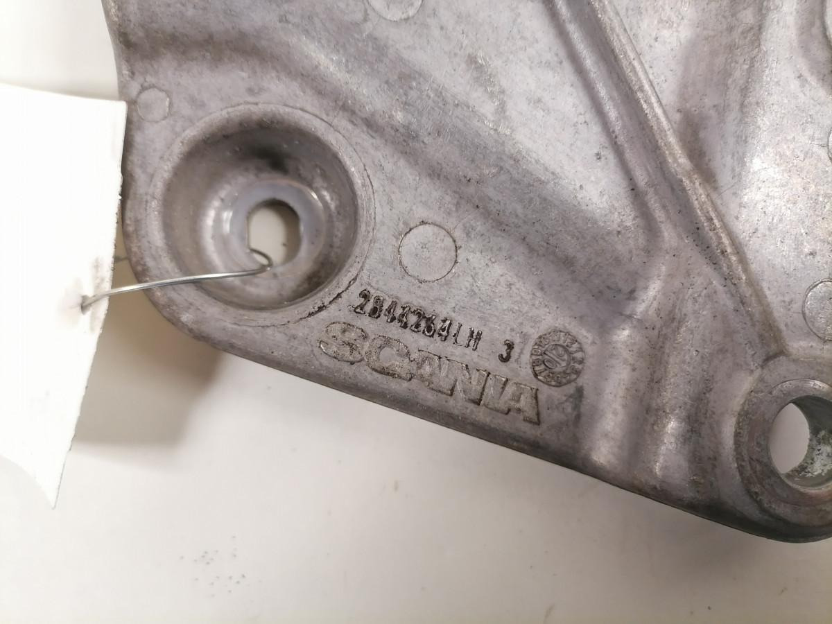 Scania Iluvõre kandurhing 2844264 - جلوپنجره - شاحنة: صور 3 Scania Iluvõre kandurhing 2844264 - جلوپنجره - شاحنة: صور 3