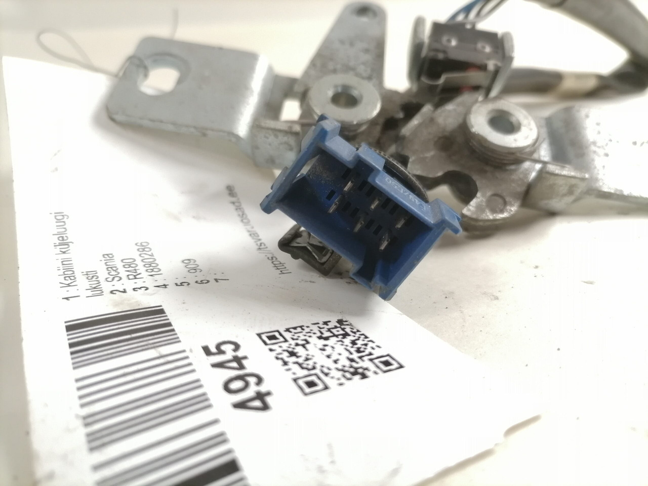 Scania Kabiini küljeluugi lukusti 1880286 - قطع غيار عامة - شاحنة: صور 2 Scania Kabiini küljeluugi lukusti 1880286 - قطع غيار عامة - شاحنة: صور 2