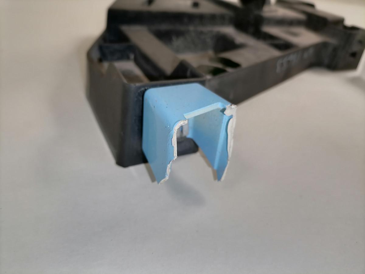 Scania Kabiini tuulesuunaja kandur 2326969 - الديناميكا الهوائية / المفسدين - شاحنة: صور 2 Scania Kabiini tuulesuunaja kandur 2326969 - الديناميكا الهوائية / المفسدين - شاحنة: صور 2