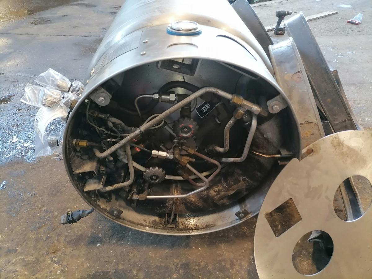 Scania Kütusepaak 352L (LNG) 2859387 - خزان وقود - شاحنة: صور 4 Scania Kütusepaak 352L (LNG) 2859387 - خزان وقود - شاحنة: صور 4