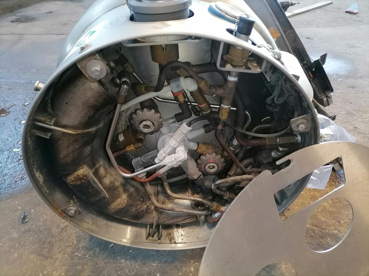 Scania Kütusepaak 406L (LNG) 2859386 - خزان وقود - شاحنة: صور 5 Scania Kütusepaak 406L (LNG) 2859386 - خزان وقود - شاحنة: صور 5