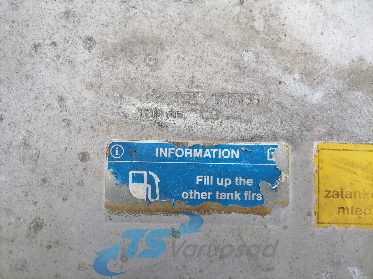 Scania Kütusepaak 600L 1517308 - خزان وقود - شاحنة: صور 4 Scania Kütusepaak 600L 1517308 - خزان وقود - شاحنة: صور 4