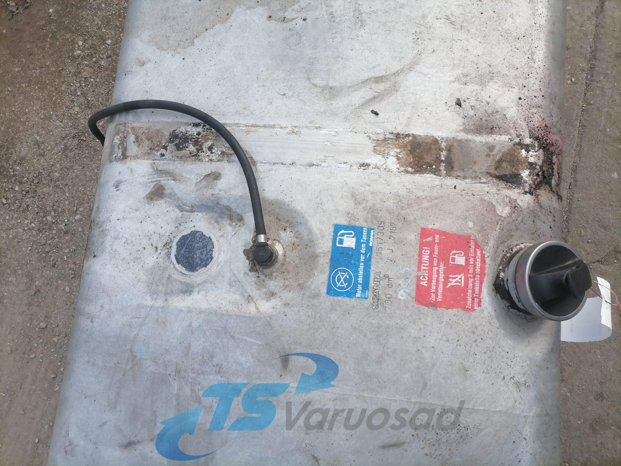 Scania Kütusepaak 700L 1517309 - خزان وقود - شاحنة: صور 5 Scania Kütusepaak 700L 1517309 - خزان وقود - شاحنة: صور 5