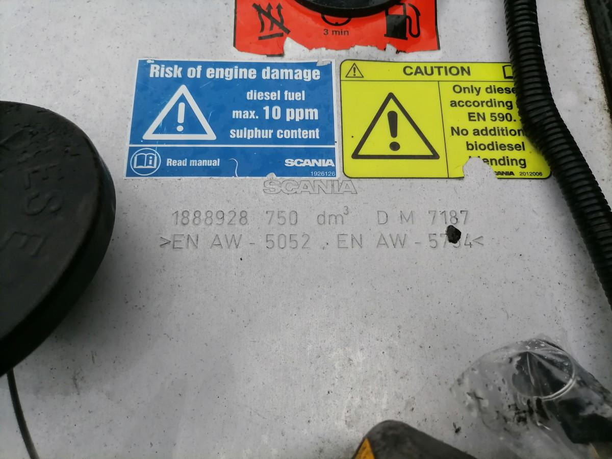 Scania Kütusepaak 750L 1888928 - خزان وقود - شاحنة: صور 4 Scania Kütusepaak 750L 1888928 - خزان وقود - شاحنة: صور 4