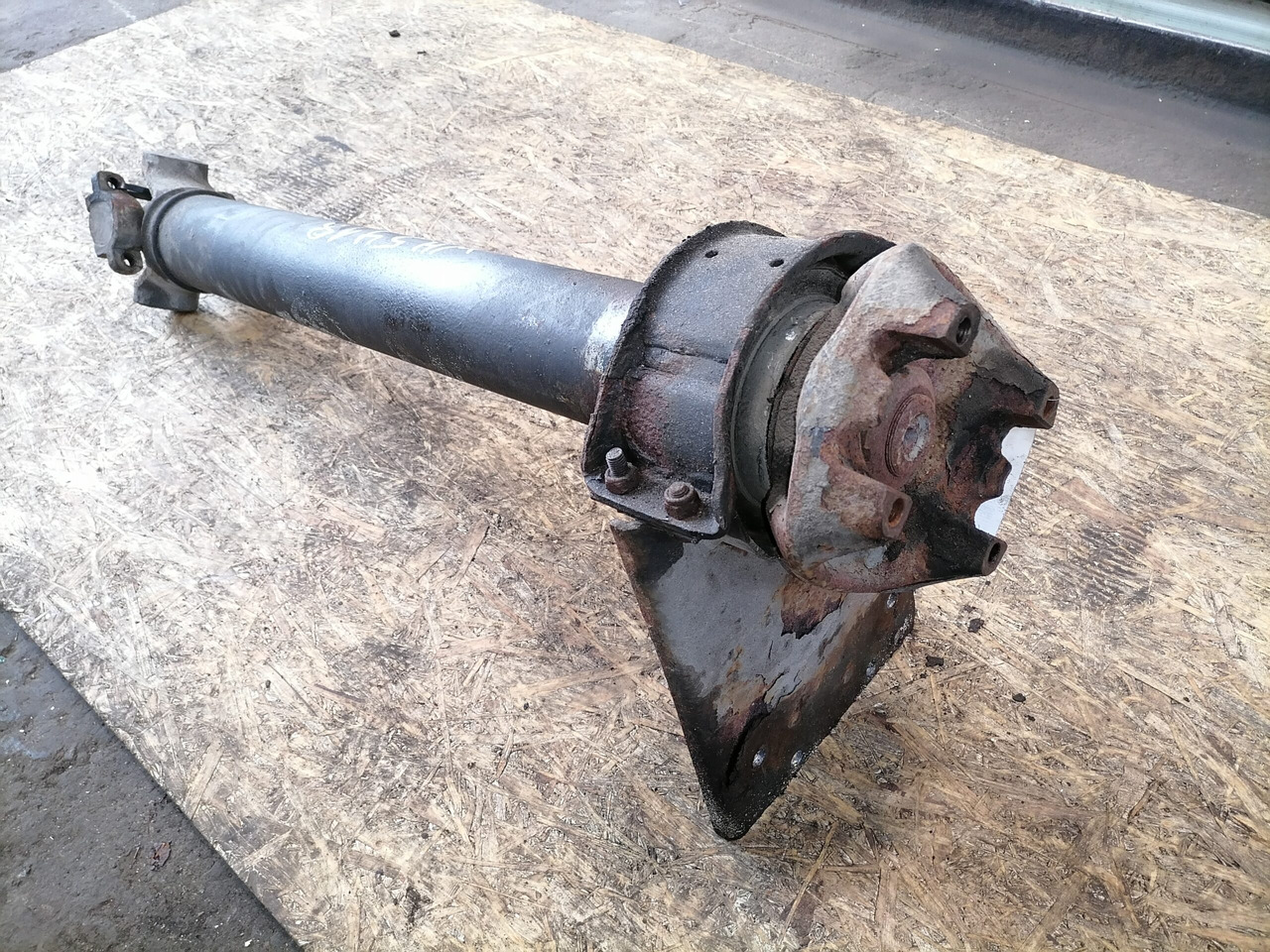 Scania Propeller shaft 1758364 - عمود الكردان - شاحنة: صور 2 Scania Propeller shaft 1758364 - عمود الكردان - شاحنة: صور 2