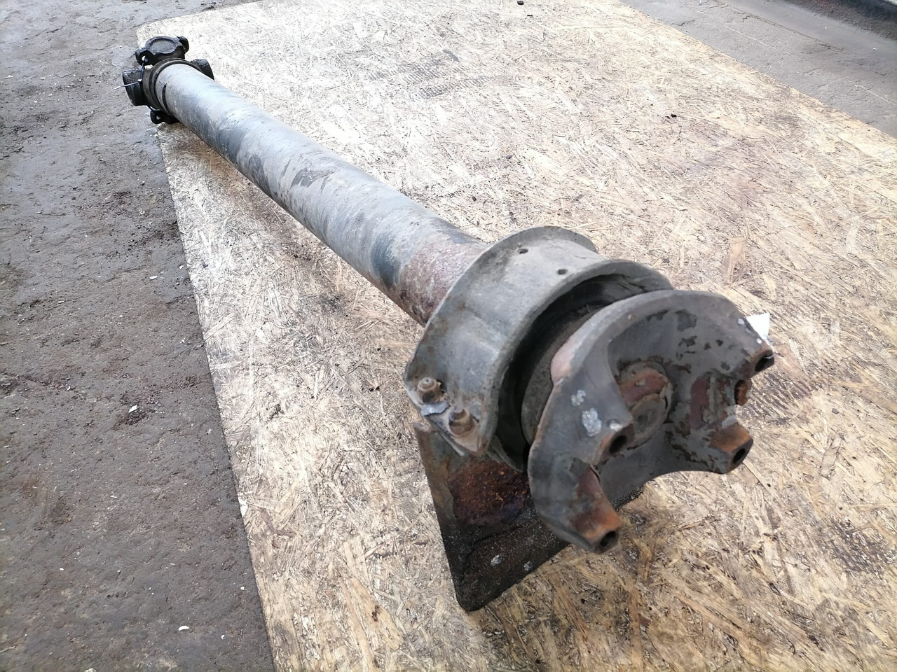 Scania Propeller shaft 1758402 - عمود الكردان - شاحنة: صور 2 Scania Propeller shaft 1758402 - عمود الكردان - شاحنة: صور 2
