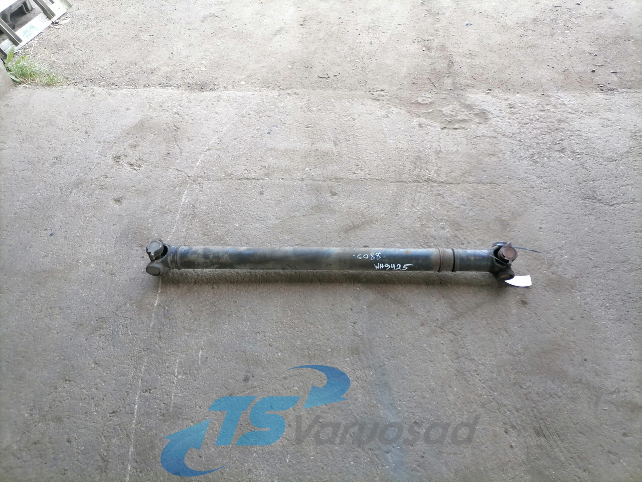 Scania Propeller shaft 1758600 - عمود الكردان - شاحنة: صور 1 Scania Propeller shaft 1758600 - عمود الكردان - شاحنة: صور 1