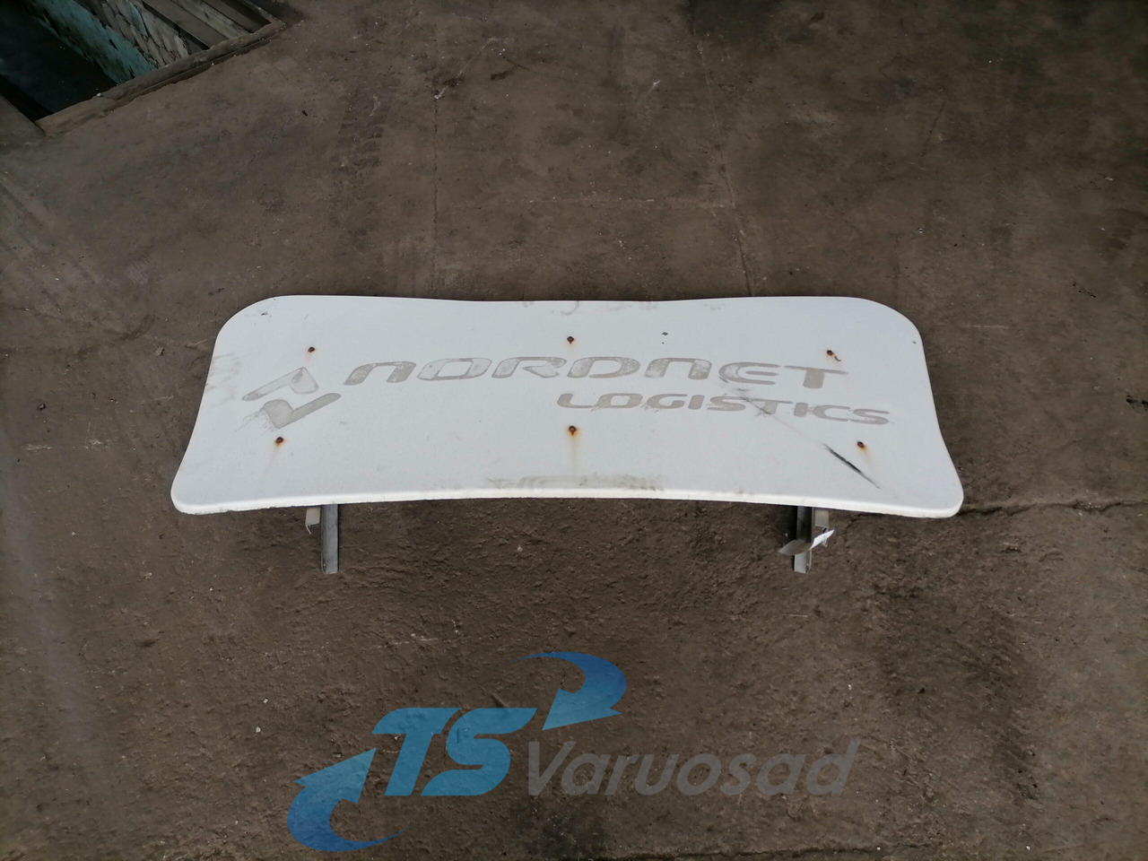 Scania Scania cab wind deflector, roof 12345678 - الديناميكا الهوائية / المفسدين - شاحنة: صور 1 Scania Scania cab wind deflector, roof 12345678 - الديناميكا الهوائية / المفسدين - شاحنة: صور 1