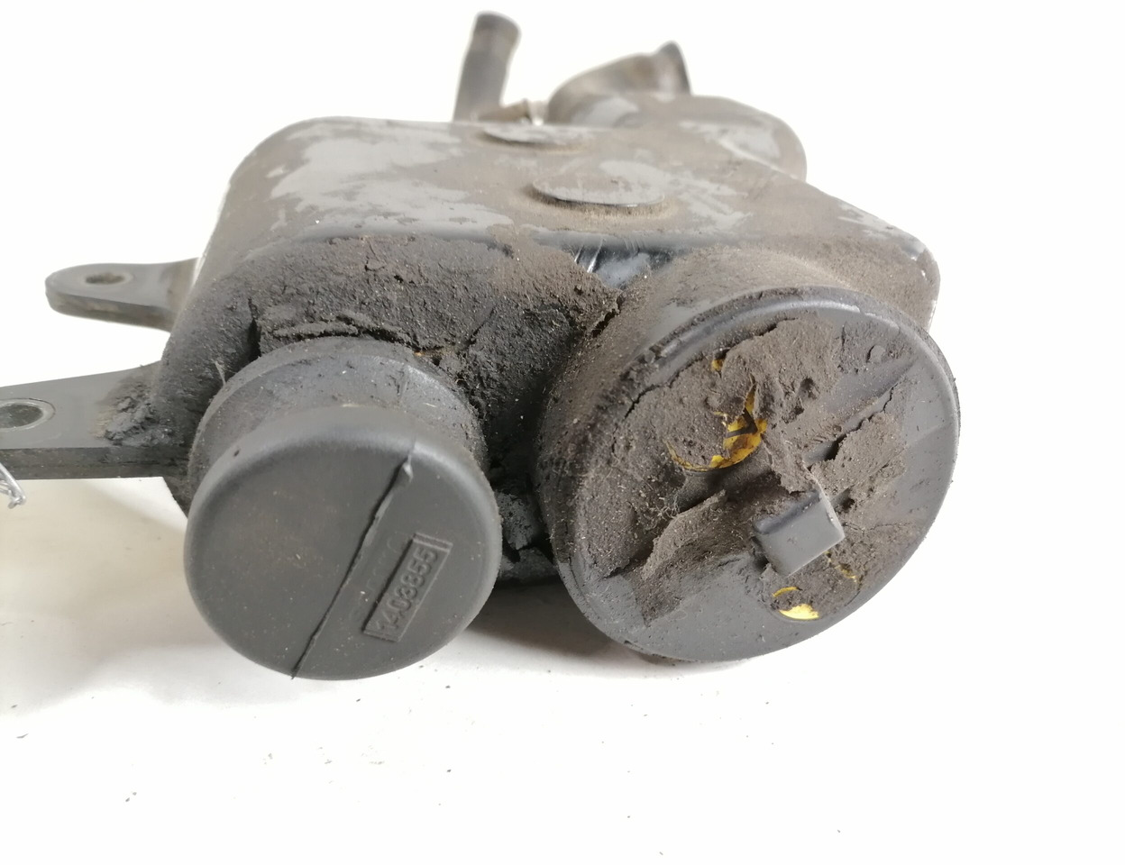 Scania Scania steering oil tank 1894289 - خرطوم التوجيه - شاحنة: صور 3 Scania Scania steering oil tank 1894289 - خرطوم التوجيه - شاحنة: صور 3
