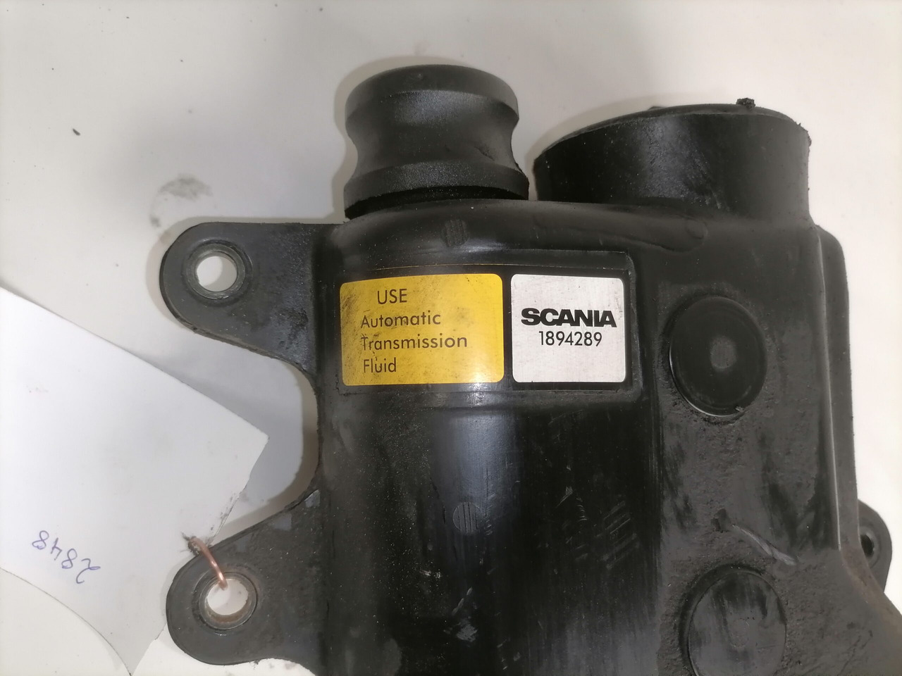 Scania Scania steering oil tank 1894289 - خرطوم التوجيه - شاحنة: صور 2 Scania Scania steering oil tank 1894289 - خرطوم التوجيه - شاحنة: صور 2