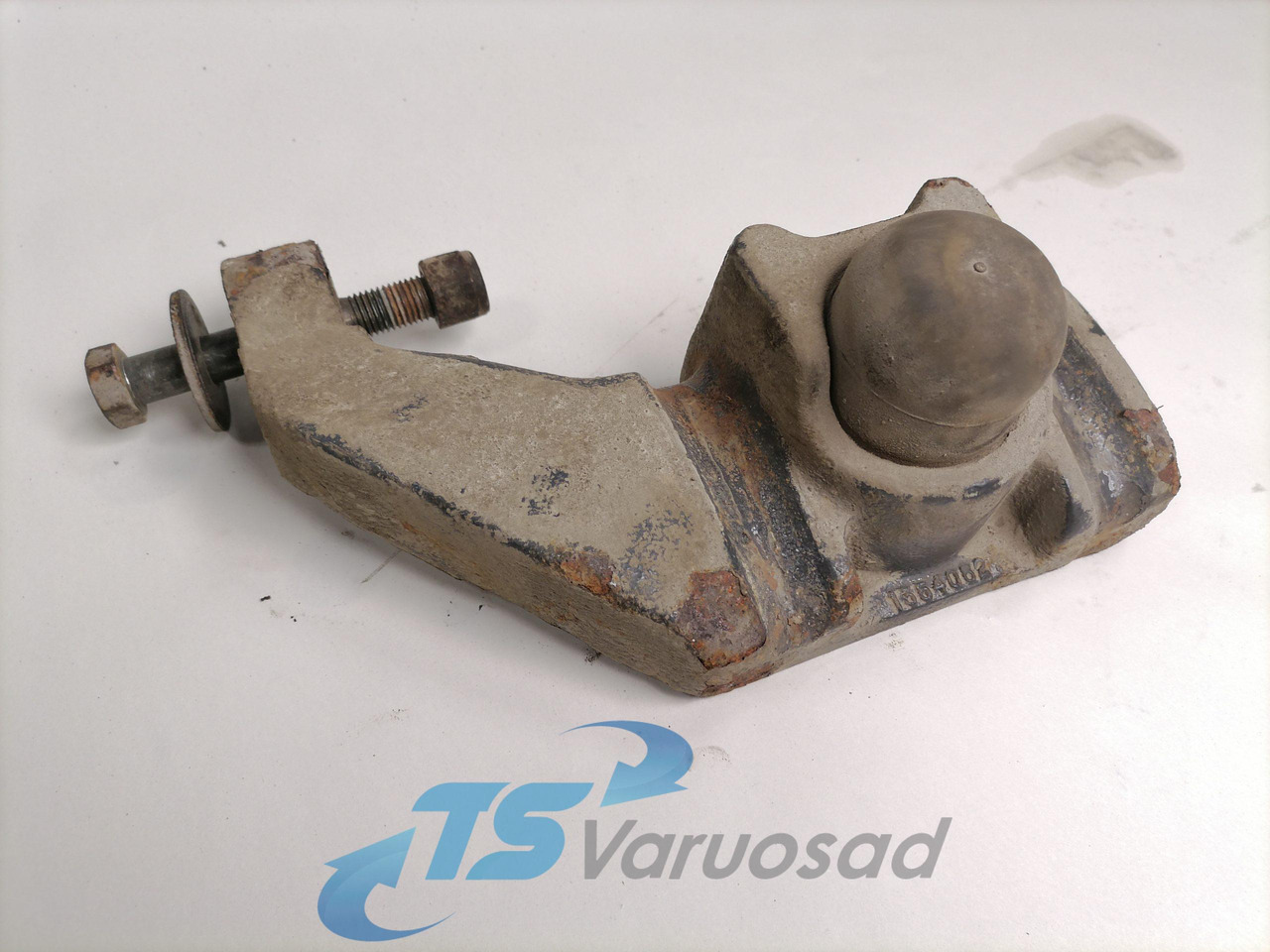 Scania Shock absorber mounting 1354062 - تعليق - شاحنة: صور 1 Scania Shock absorber mounting 1354062 - تعليق - شاحنة: صور 1