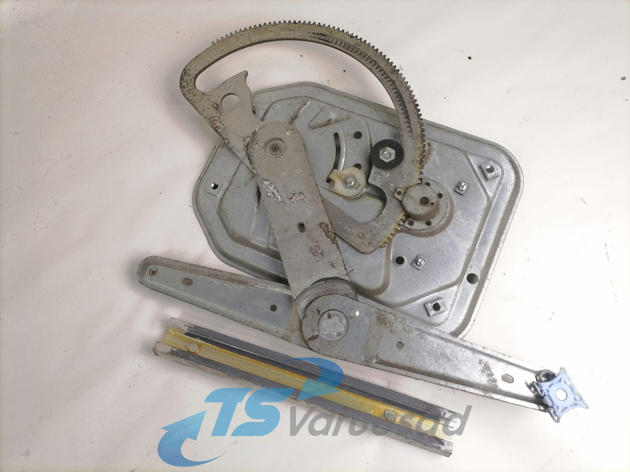 Scania Side window lifting mechanism 2572351 - نافذة و قطع الغيار - شاحنة: صور 1 Scania Side window lifting mechanism 2572351 - نافذة و قطع الغيار - شاحنة: صور 1