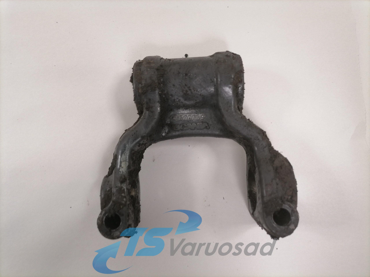 Scania Spring shackle 1377739 - تعليق - شاحنة: صور 1 Scania Spring shackle 1377739 - تعليق - شاحنة: صور 1