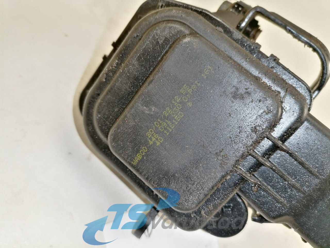 Scania Water valve 4460910300 - التدفئة / التهوية - شاحنة: صور 2 Scania Water valve 4460910300 - التدفئة / التهوية - شاحنة: صور 2