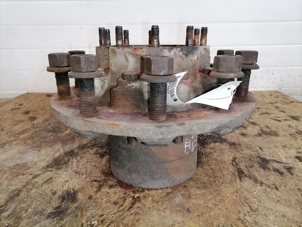 Scania Wheel hub 1382884 - محاور - شاحنة: صور 2 Scania Wheel hub 1382884 - محاور - شاحنة: صور 2