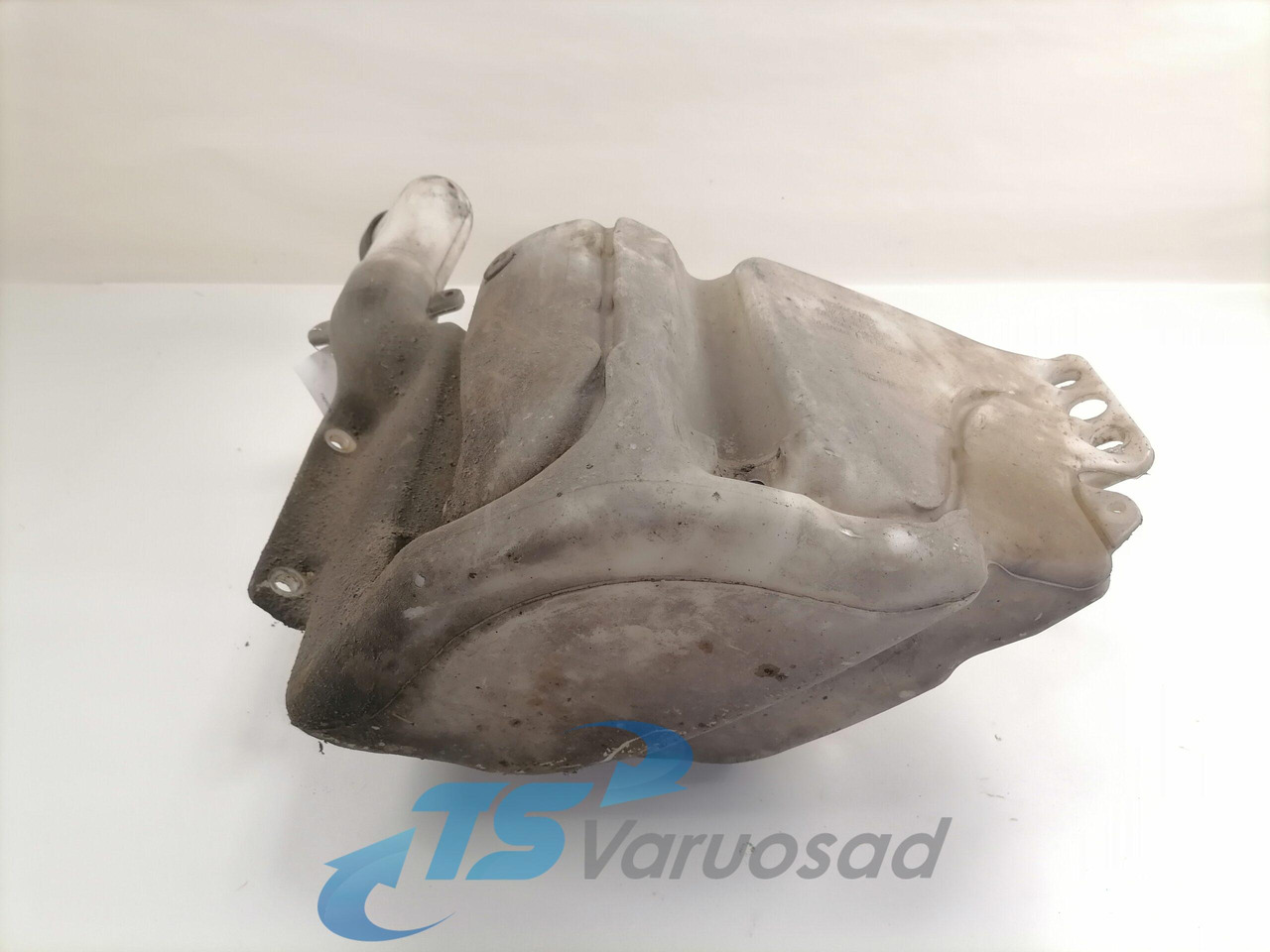 Scania Windscreen washer fluid tank 1772662 - مساحة الزجاج الأمامي - شاحنة: صور 3 Scania Windscreen washer fluid tank 1772662 - مساحة الزجاج الأمامي - شاحنة: صور 3
