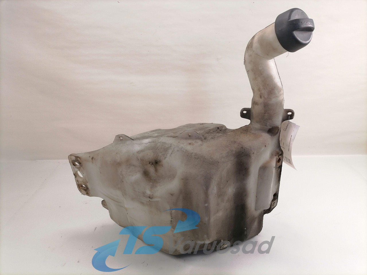 Scania Windscreen washer fluid tank 1772662 - مساحة الزجاج الأمامي - شاحنة: صور 2 Scania Windscreen washer fluid tank 1772662 - مساحة الزجاج الأمامي - شاحنة: صور 2