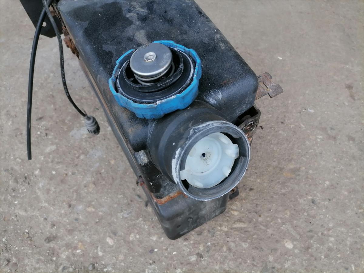 Volvo Ad Blue tank 82169309 - نظام الوقود - شاحنة: صور 5 Volvo Ad Blue tank 82169309 - نظام الوقود - شاحنة: صور 5