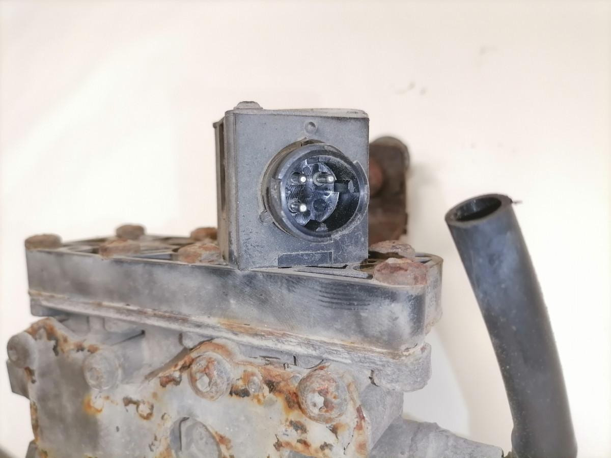 Volvo Air suspension control valve, ECAS 20734168 - صمام الفرامل - شاحنة: صور 5 Volvo Air suspension control valve, ECAS 20734168 - صمام الفرامل - شاحنة: صور 5