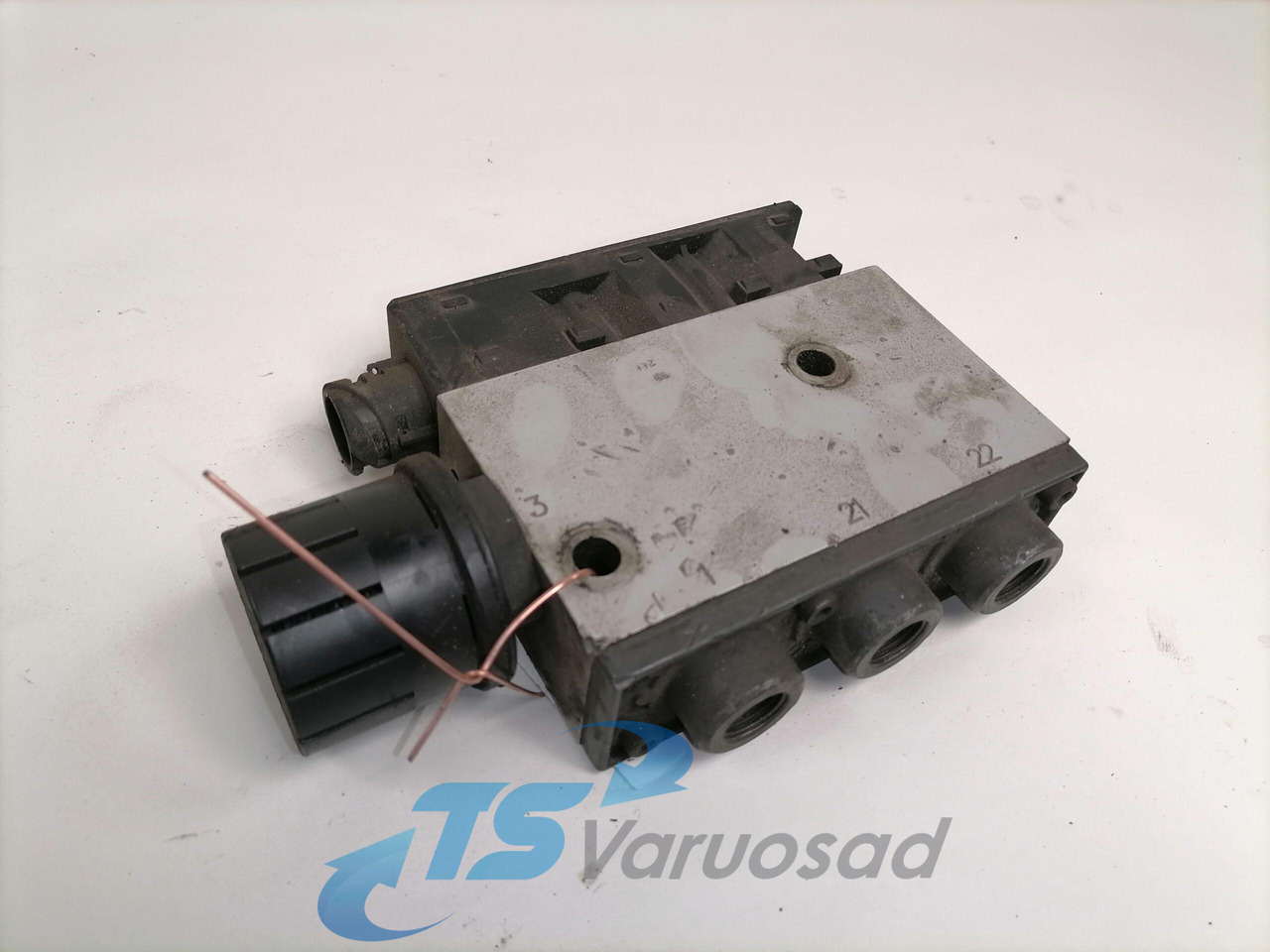 Volvo Air suspension control valve, ECAS 3944716 - صمام الفرامل - شاحنة: صور 1 Volvo Air suspension control valve, ECAS 3944716 - صمام الفرامل - شاحنة: صور 1