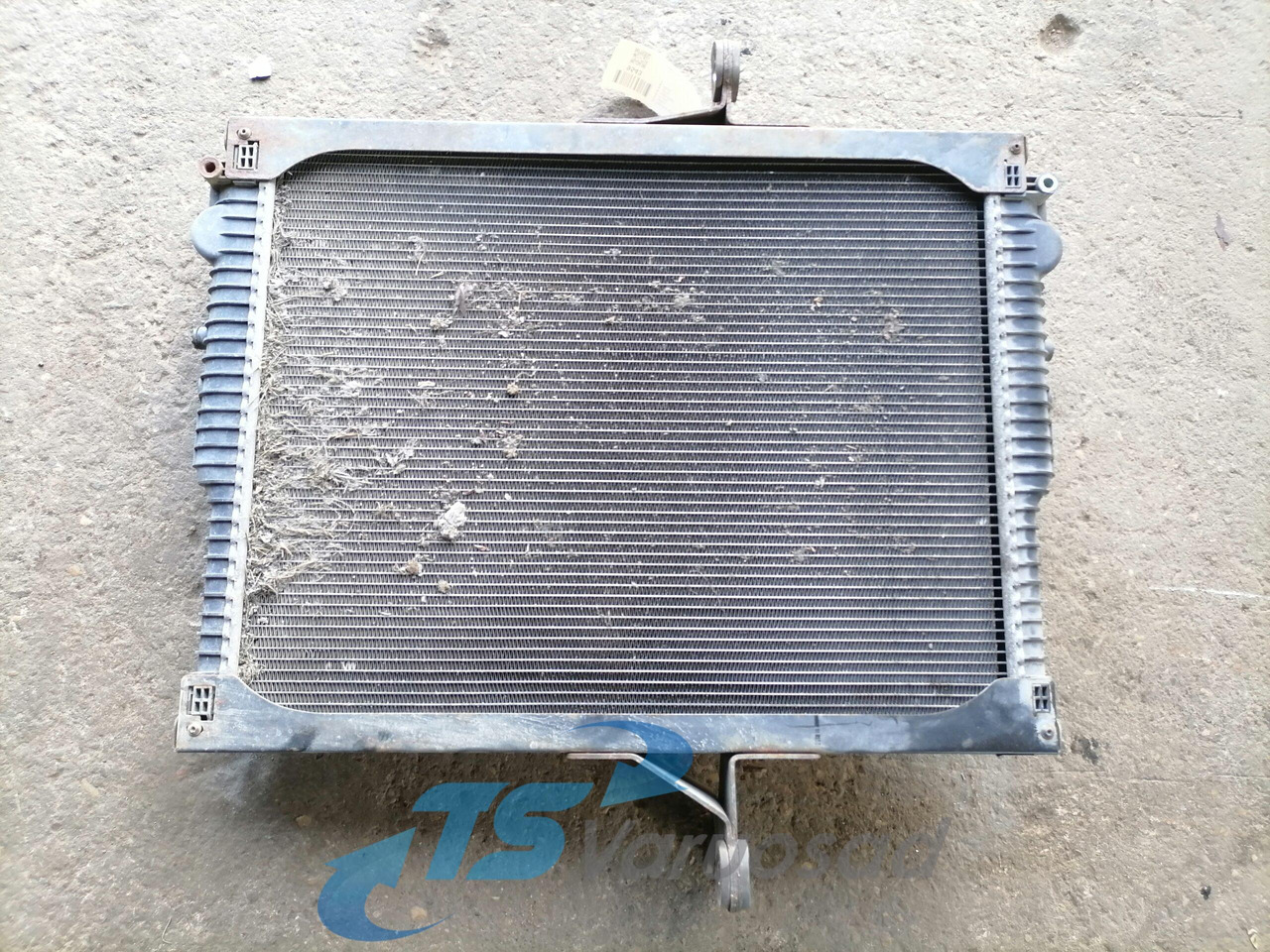 Volvo Cooling radiator 20810091 - المشعاع - شاحنة: صور 2 Volvo Cooling radiator 20810091 - المشعاع - شاحنة: صور 2