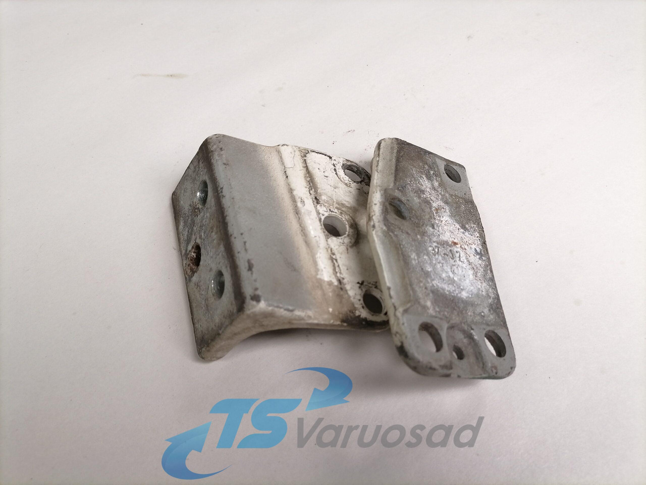 Volvo Door hinge 20372038 - باب و قطع الغيار - شاحنة: صور 3 Volvo Door hinge 20372038 - باب و قطع الغيار - شاحنة: صور 3