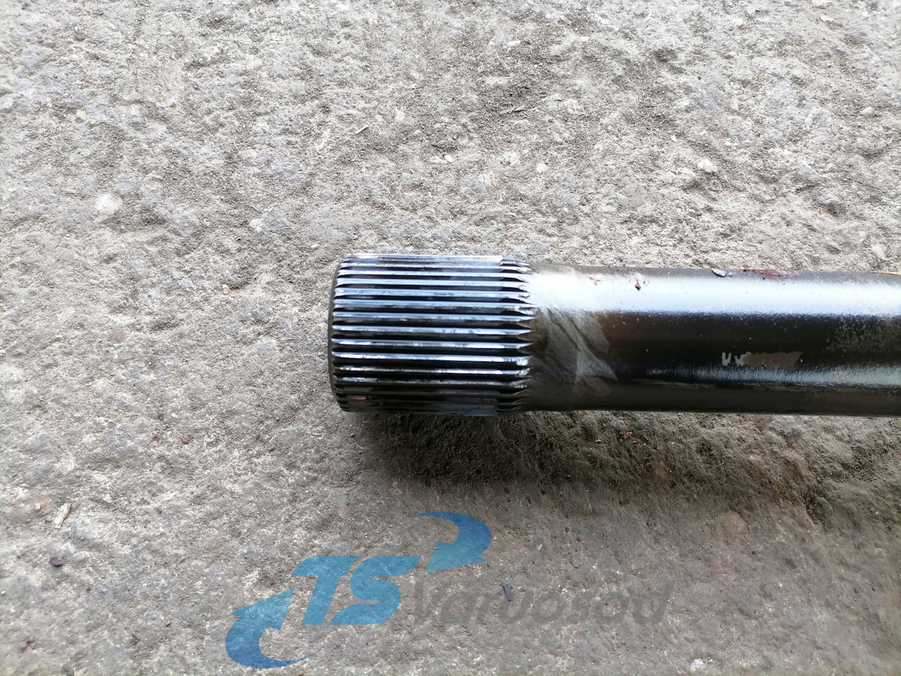 Volvo Drive shaft 20815243 - نصف رمح - شاحنة: صور 3 Volvo Drive shaft 20815243 - نصف رمح - شاحنة: صور 3