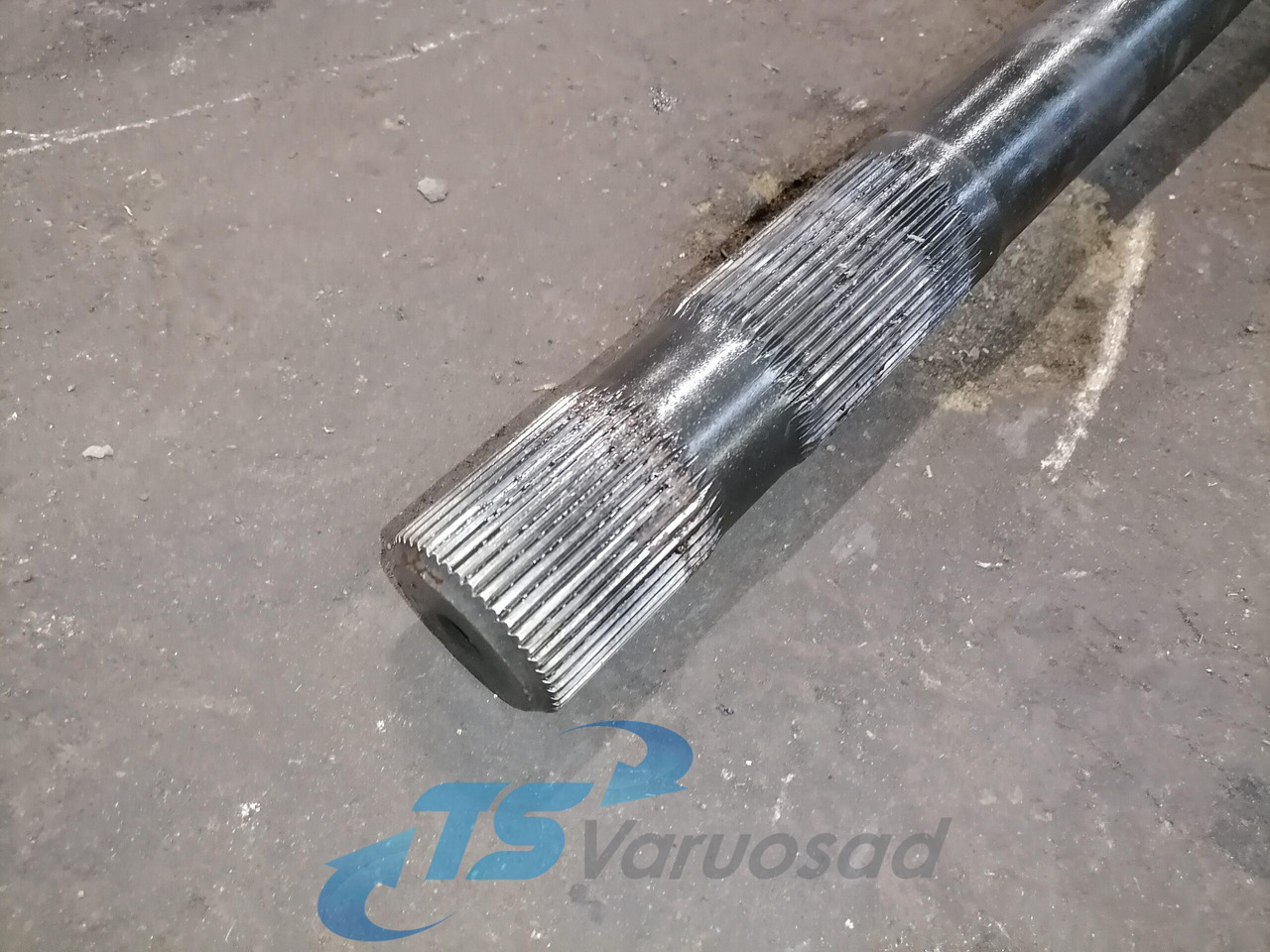 Volvo Drive shaft 20836831 - نصف رمح - شاحنة: صور 3 Volvo Drive shaft 20836831 - نصف رمح - شاحنة: صور 3
