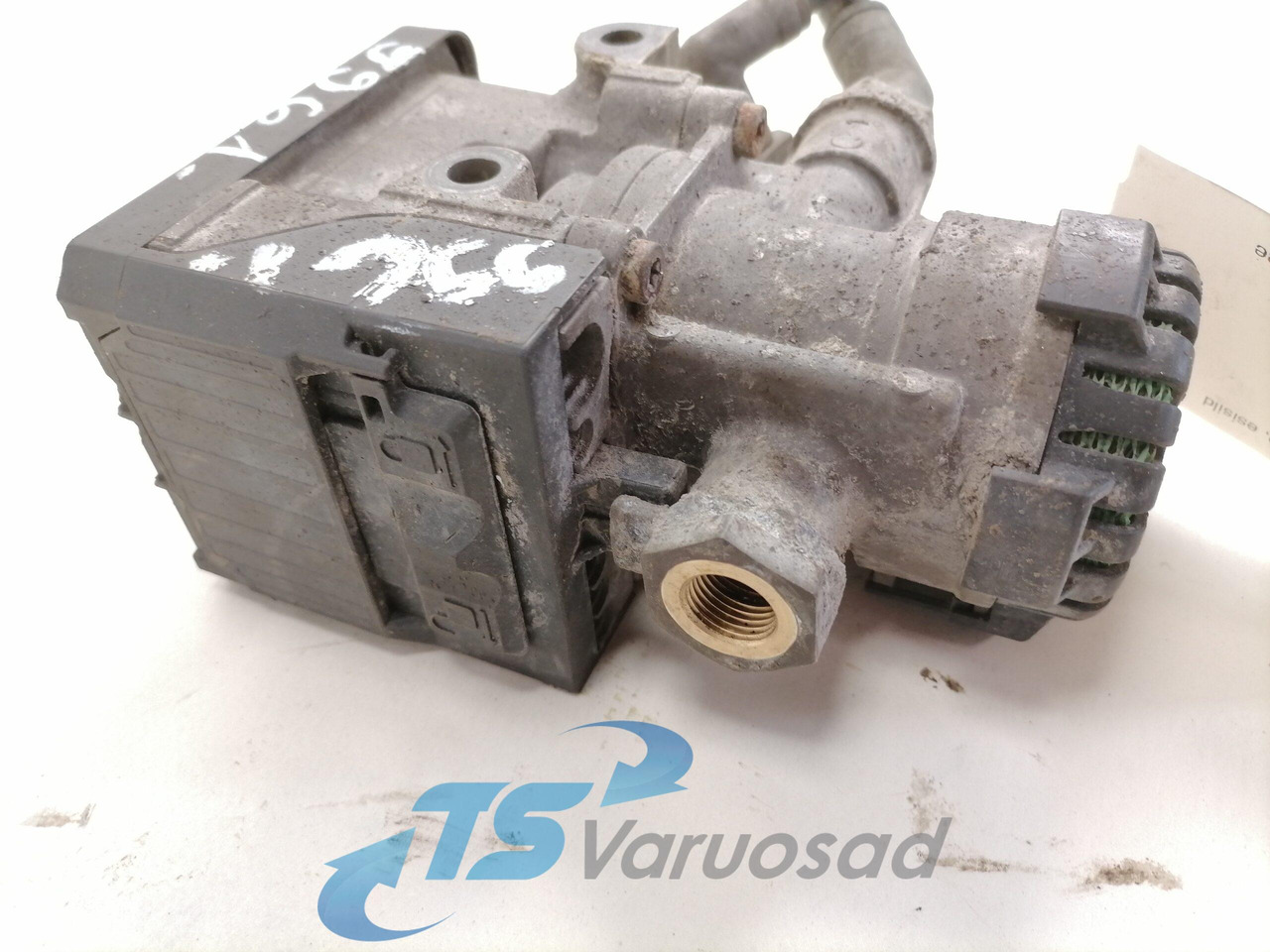 Volvo EBS brake valve 20828237 - صمام الفرامل - شاحنة: صور 4 Volvo EBS brake valve 20828237 - صمام الفرامل - شاحنة: صور 4