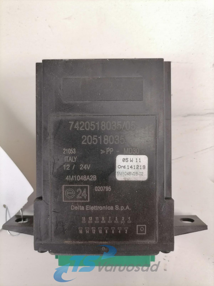 Volvo Ecu, door lock 20518035 - كتلة التحكم - شاحنة: صور 3 Volvo Ecu, door lock 20518035 - كتلة التحكم - شاحنة: صور 3