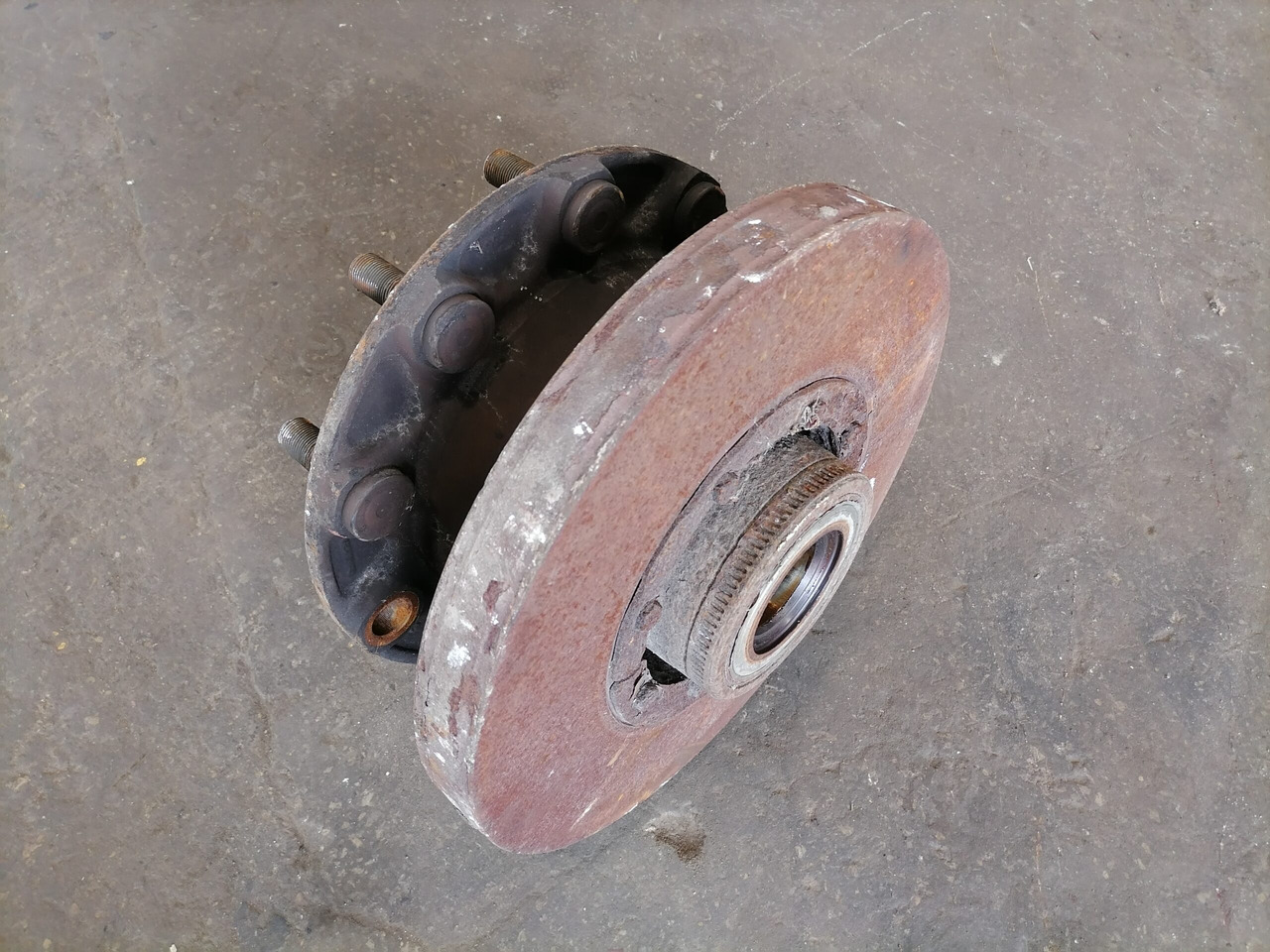 Volvo First wheel hub 1026659 - محاور - شاحنة: صور 2 Volvo First wheel hub 1026659 - محاور - شاحنة: صور 2
