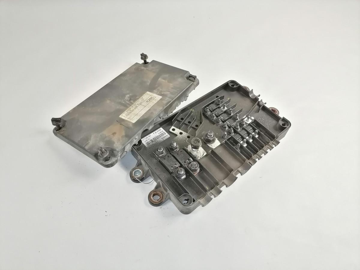 Volvo Fuse box 21728187 - مصهر - شاحنة: صور 2 Volvo Fuse box 21728187 - مصهر - شاحنة: صور 2