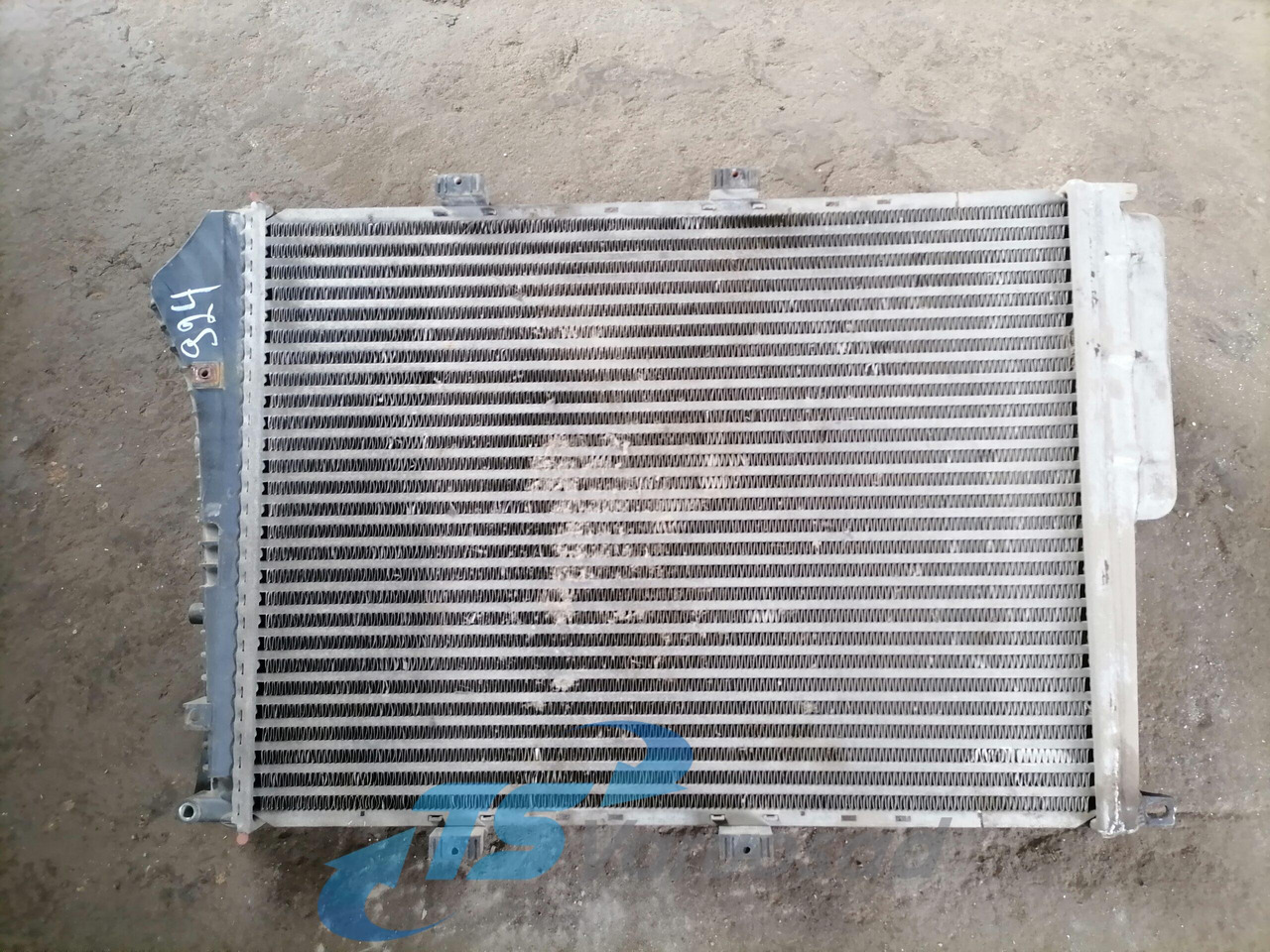 Volvo Intercooler radiator 7482142944 - المبرد - شاحنة: صور 2 Volvo Intercooler radiator 7482142944 - المبرد - شاحنة: صور 2