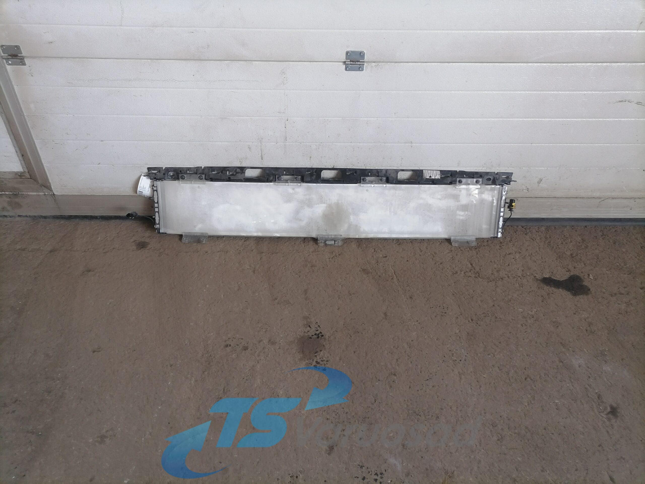 Volvo Kabiini reklaamvalgusti 82098413 - أضواء - شاحنة: صور 1 Volvo Kabiini reklaamvalgusti 82098413 - أضواء - شاحنة: صور 1